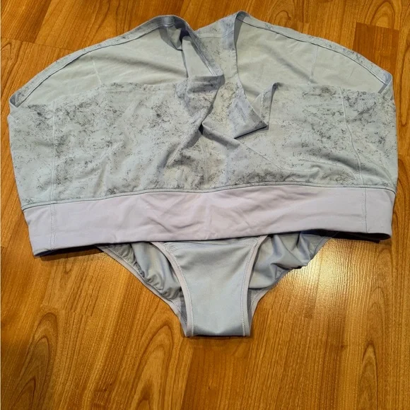 LULULEMON SPEED UP SHORTS “2.5 inch” - Picture 4 of 5